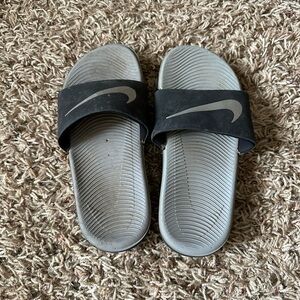 Boys Nike sandals size 1